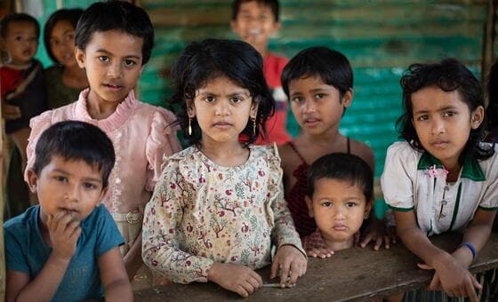 Global refugee displacement declines for first time in decade